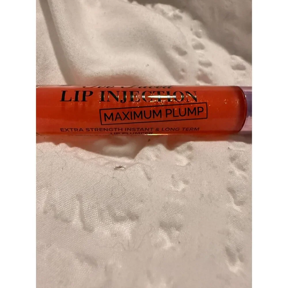 NIB Too Faced Lip Injection Maximum Plump Extra Strength Hydrating Lip Gloss